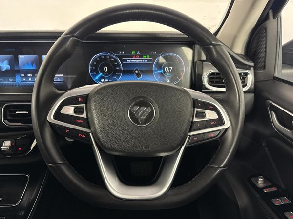 2025-Foton-Tunland-20T-G7-Luxury-Double-Cab-Auto image:11