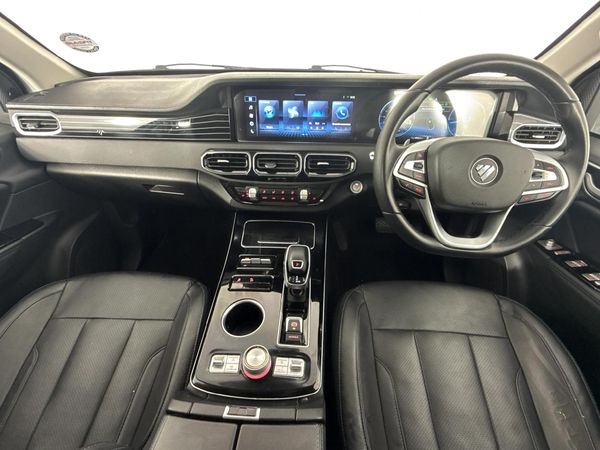 2025-Foton-Tunland-20T-G7-Luxury-Double-Cab-Auto image:1