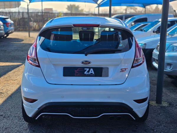 2017-Ford-Fiesta-ST-16-EcoBoost-GDTi image:5