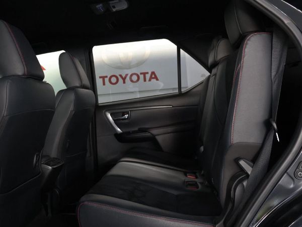 2025-Toyota-Fortuner-28GD-6-4x4-GR-S-Auto image:27