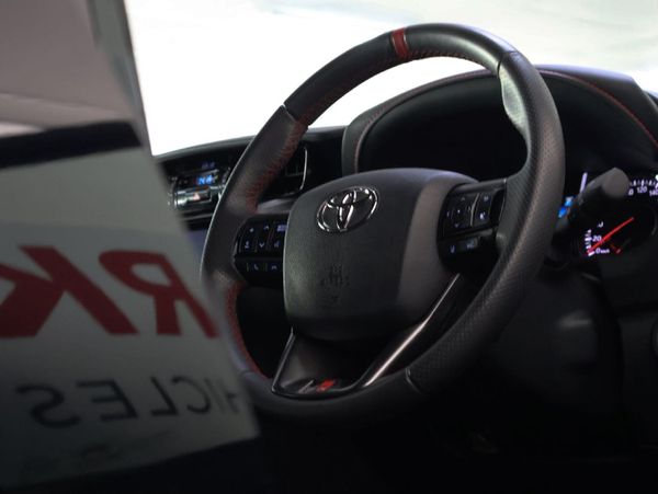 2025-Toyota-Fortuner-28GD-6-4x4-GR-S-Auto image:28