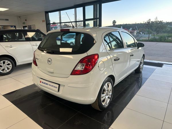2012-Opel-Corsa-14-Essentia-5-dr image:3