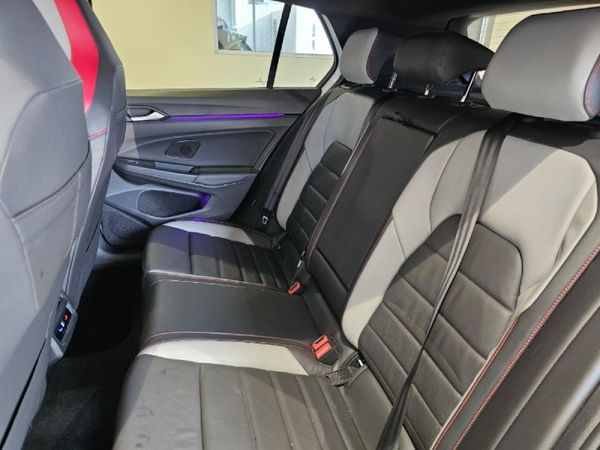 2024-Volkswagen-Golf-8-GTI-20-TSI-Auto image:8