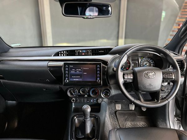 2024-Toyota-Hilux-28-GD-6-Raised-Body-Legend-4x4-Extended-Cab image:6