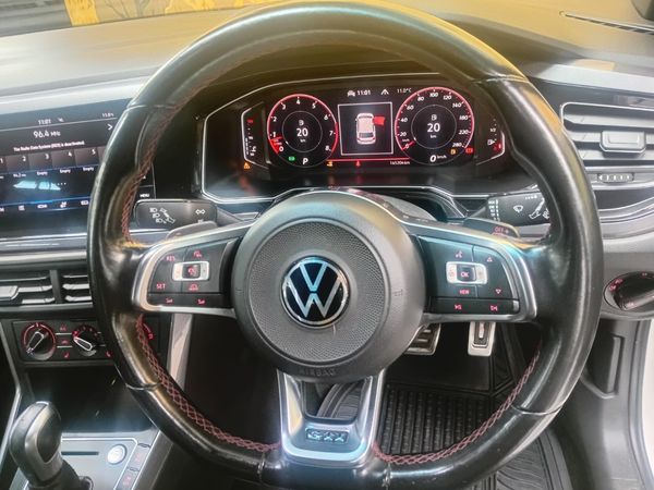 2021-Volkswagen-Polo-20-GTI-Auto-147kW image:8
