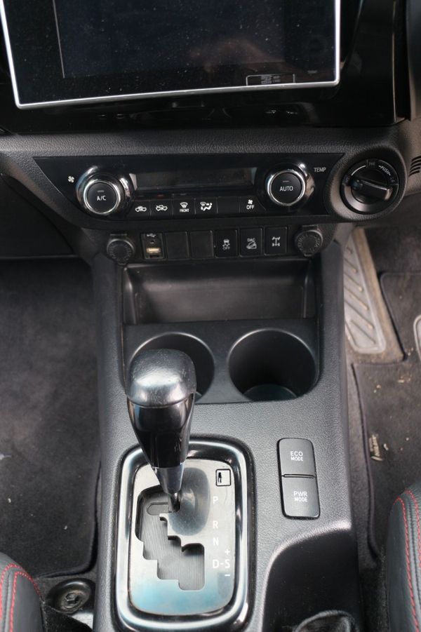 2018-Toyota-Hilux-28-GD-6-Raider-4x4-Double-Cab-Auto image:14
