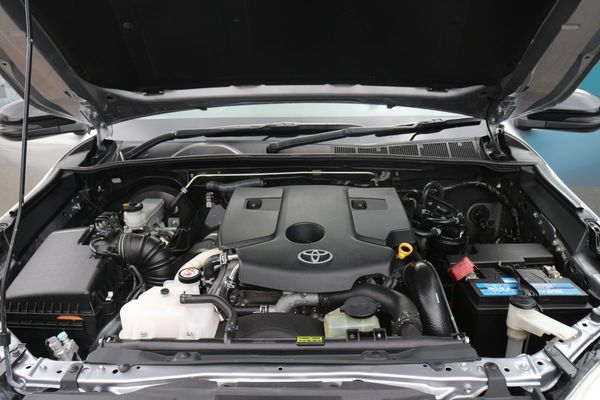 2018-Toyota-Hilux-28-GD-6-Raider-4x4-Double-Cab-Auto image:26