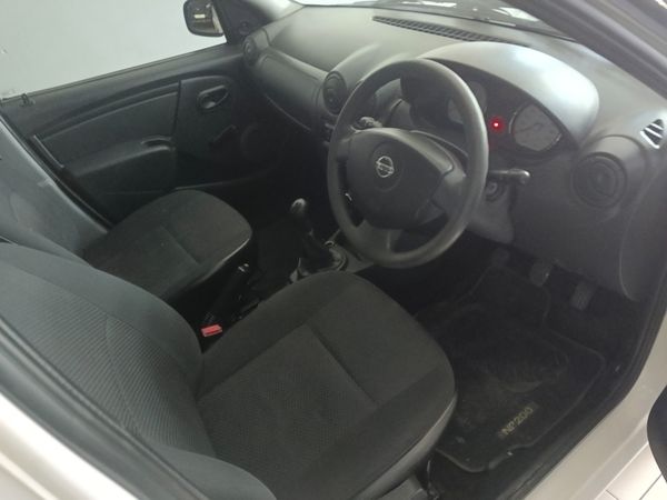 2019-Nissan-NP200-15-dCi-Safety-Pack image:7
