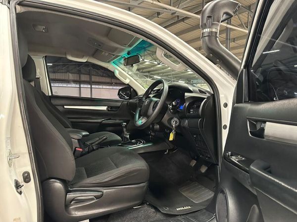 2019-Toyota-Hilux-24-GD-6-Raised-Body-SRX-Extended-Cab image:10