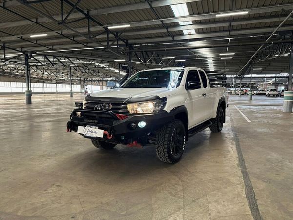 2019-Toyota-Hilux-24-GD-6-Raised-Body-SRX-Extended-Cab image:1