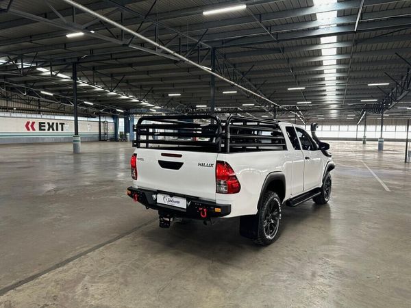 2019-Toyota-Hilux-24-GD-6-Raised-Body-SRX-Extended-Cab image:5