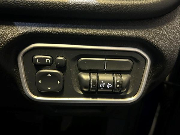 2022-GWM-P-Series-PV-20-TD-LS-4x4-Auto-Double-Cab image:9