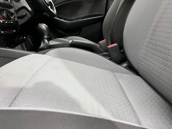 2018-Hyundai-i20-12-Motion image:14