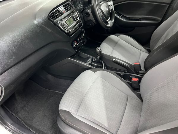 2018-Hyundai-i20-12-Motion image:17