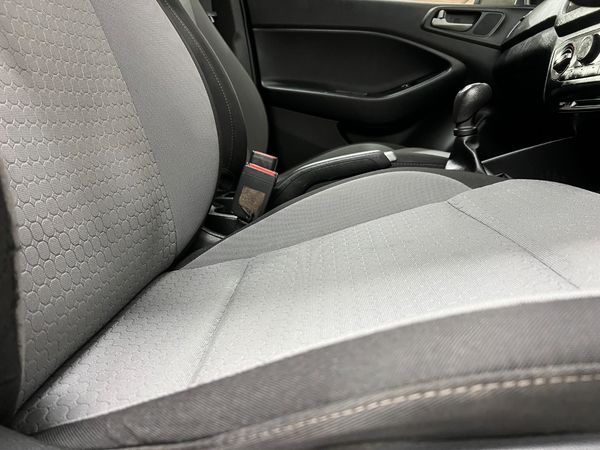 2018-Hyundai-i20-12-Motion image:6