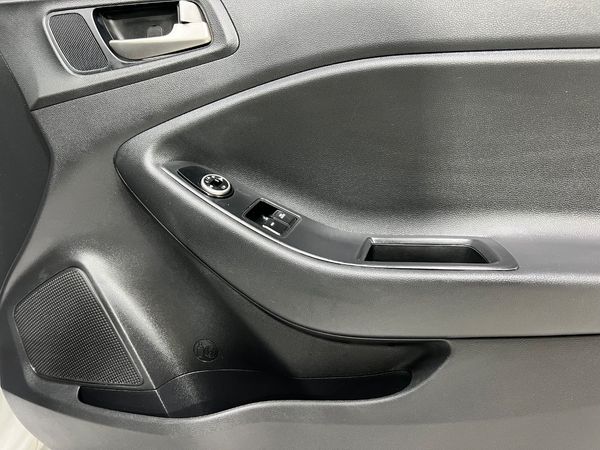 2018-Hyundai-i20-12-Motion image:8