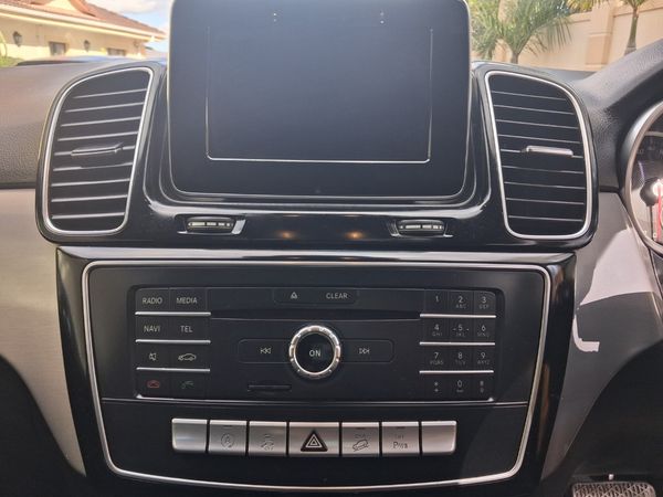 2016-Mercedes-Benz-GLE-250d-4Matic image:17