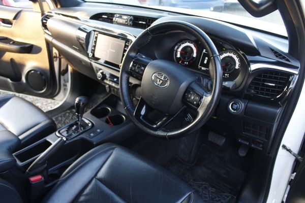 2020-Toyota-Hilux-28-GD-6-Raised-Body-Legend-Auto-Double-Cab image:12