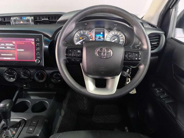 2023-Toyota-Hilux-24GD-6-4x4-Raider-X-Auto-Double-Cab image:15
