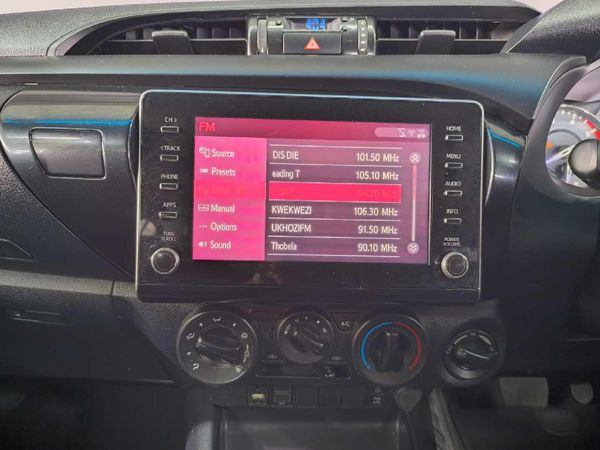 2023-Toyota-Hilux-24GD-6-4x4-Raider-X-Auto-Double-Cab image:17