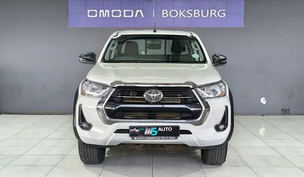 2023-Toyota-Hilux-24GD-6-4x4-Raider-X-Auto-Double-Cab image:1