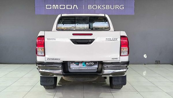2023-Toyota-Hilux-24GD-6-4x4-Raider-X-Auto-Double-Cab image:4