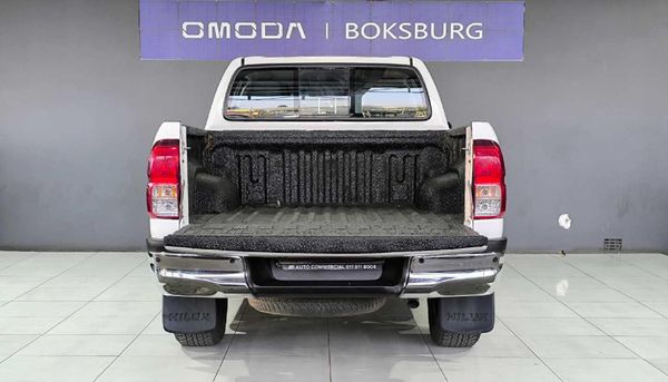 2023-Toyota-Hilux-24GD-6-4x4-Raider-X-Auto-Double-Cab image:6
