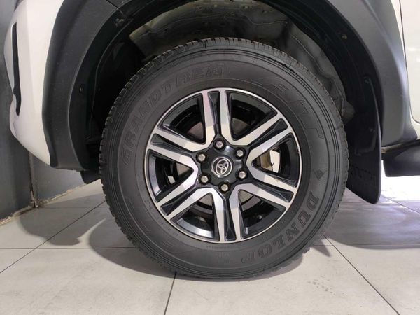 2023-Toyota-Hilux-24GD-6-4x4-Raider-X-Auto-Double-Cab image:7