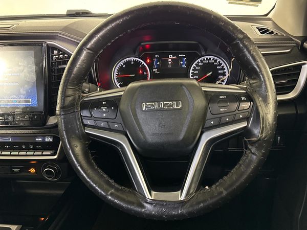 2024-Isuzu-D-Max-30-DDI-ISE-NR-4x4-Auto-Extended-Cab image:11