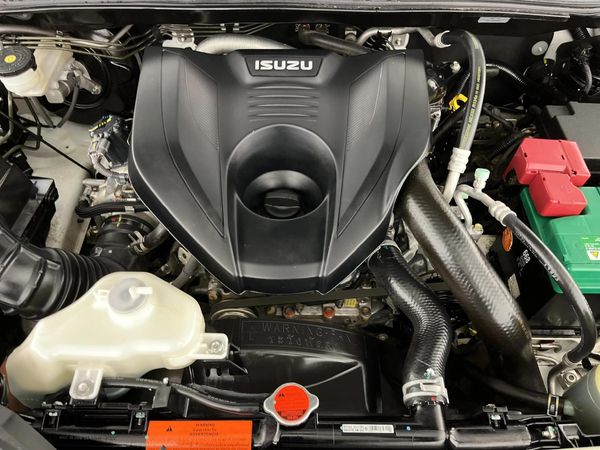 2024-Isuzu-D-Max-30-DDI-ISE-NR-4x4-Auto-Extended-Cab image:13