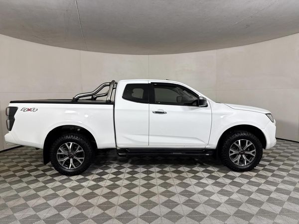 2024-Isuzu-D-Max-30-DDI-ISE-NR-4x4-Auto-Extended-Cab image:17