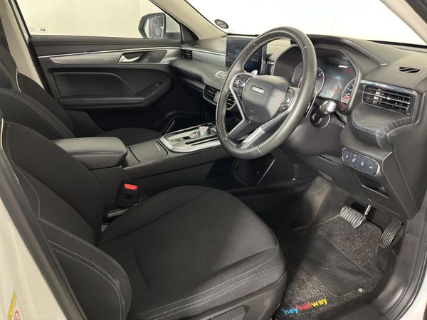 2022-Haval-Jolion-15T-Premium-Auto image:9