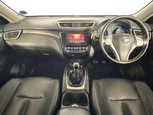 2015-Nissan-X-Trail-16-dCi-LE-4x4 image:1