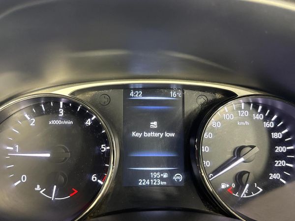2015-Nissan-X-Trail-16-dCi-LE-4x4 image:2