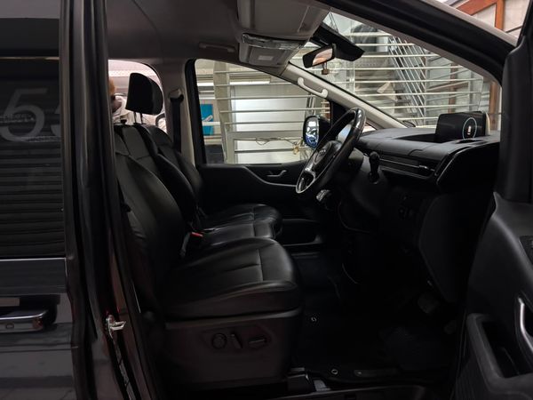 2023-Hyundai-Staria-22d-Executive-Auto-11-Seat image:7