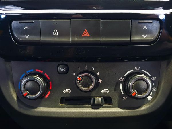 2023-Renault-Kwid-10-Climber-Auto image:18