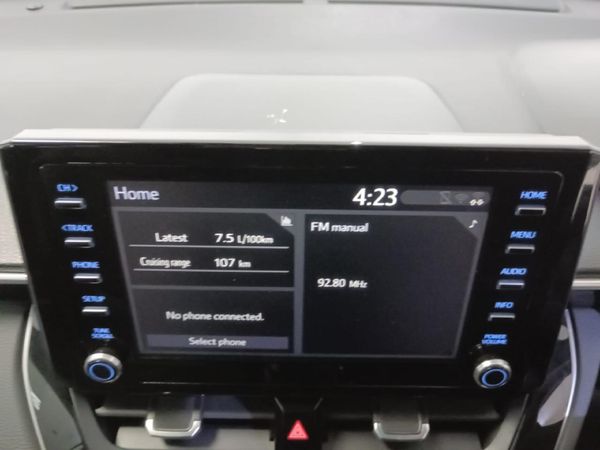 2024-Toyota-Corolla-Cross-18-XS image:14