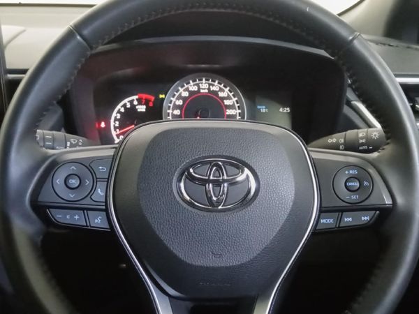 2024-Toyota-Corolla-Cross-18-XS image:20