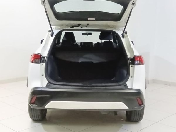 2024-Toyota-Corolla-Cross-18-XS image:8