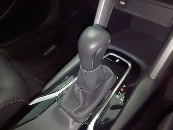 2024-Toyota-Corolla-Cross-18-XS image:12
