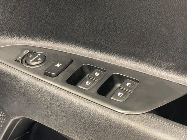 2022-Kia-Rio-14-LS-5-dr image:11