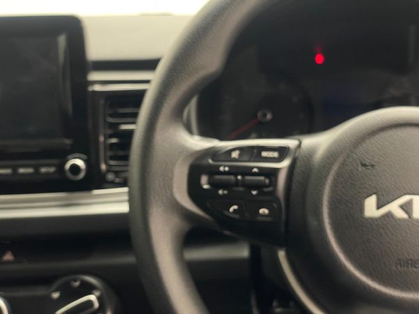 2022-Kia-Rio-14-LS-5-dr image:12
