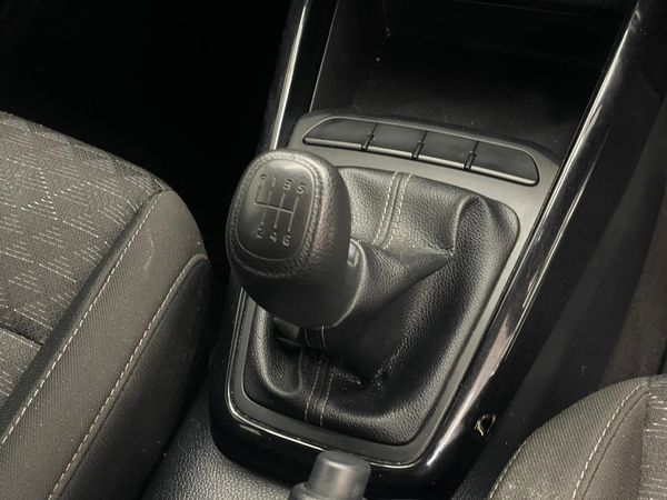 2022-Kia-Rio-14-LS-5-dr image:17