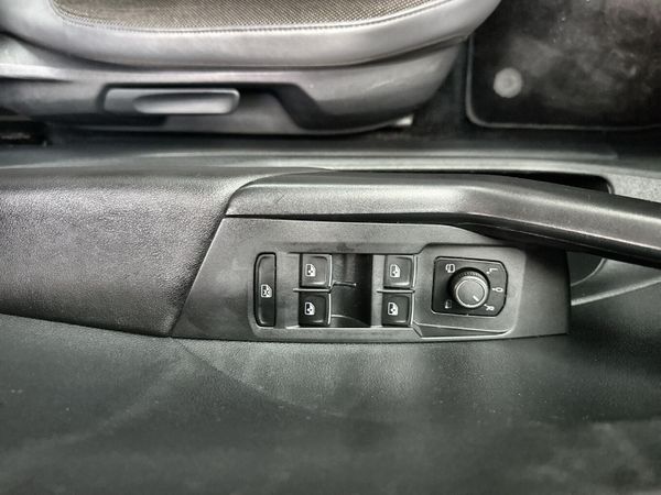 2021-Volkswagen-T-Cross-10-TSI-Highline-Auto image:18