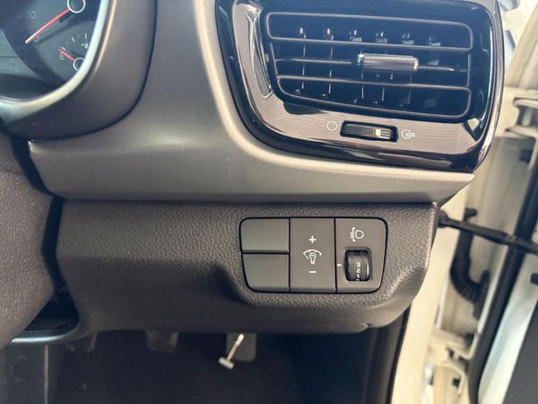 2021-Kia-Rio-14-LS-5-dr image:14