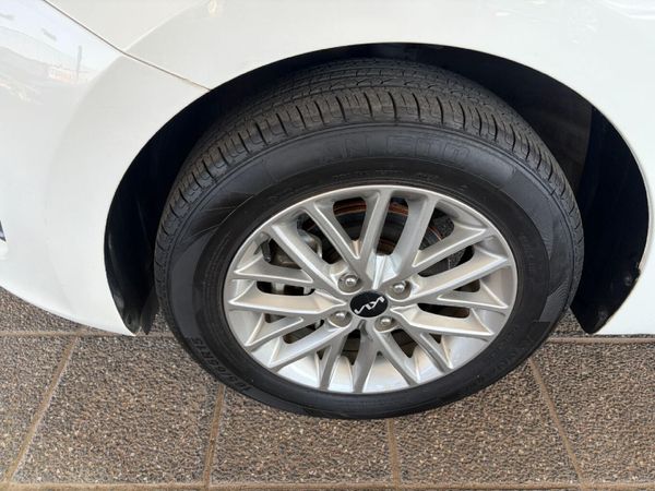 2021-Kia-Rio-14-LS-5-dr image:6