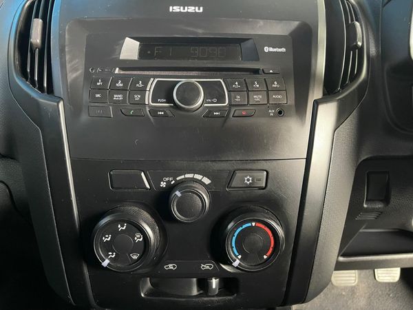 2024-Isuzu-D-Max-250-HO-Hi-Rider-Double-Cab image:5