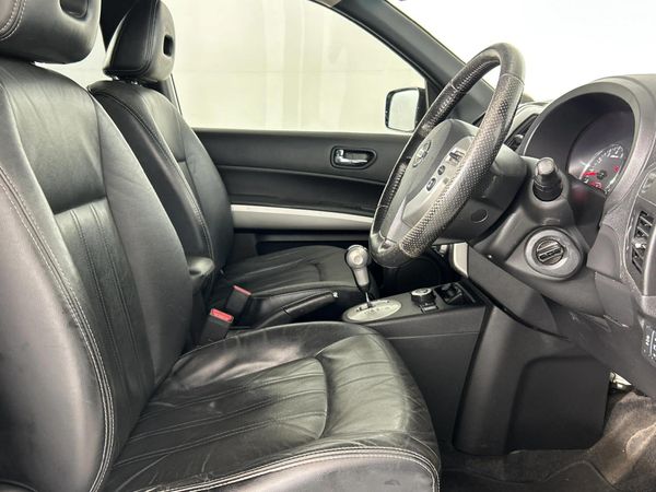 2014-Nissan-X-Trail-25-LE-Auto image:9