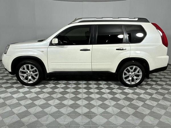 2014-Nissan-X-Trail-25-LE-Auto image:19