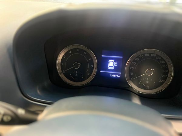2020-Hyundai-Venue-10-TGDI-Motion-Auto image:10